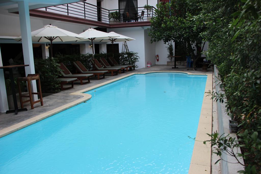 Palm Tree Boutique Hotel Phnom Penh Exterior photo