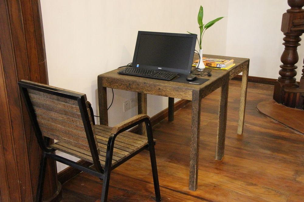 Palm Tree Boutique Hotel Phnom Penh Exterior photo