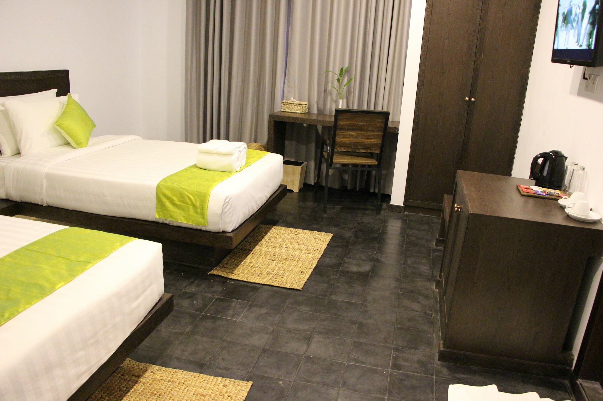 Palm Tree Boutique Hotel Phnom Penh Exterior photo