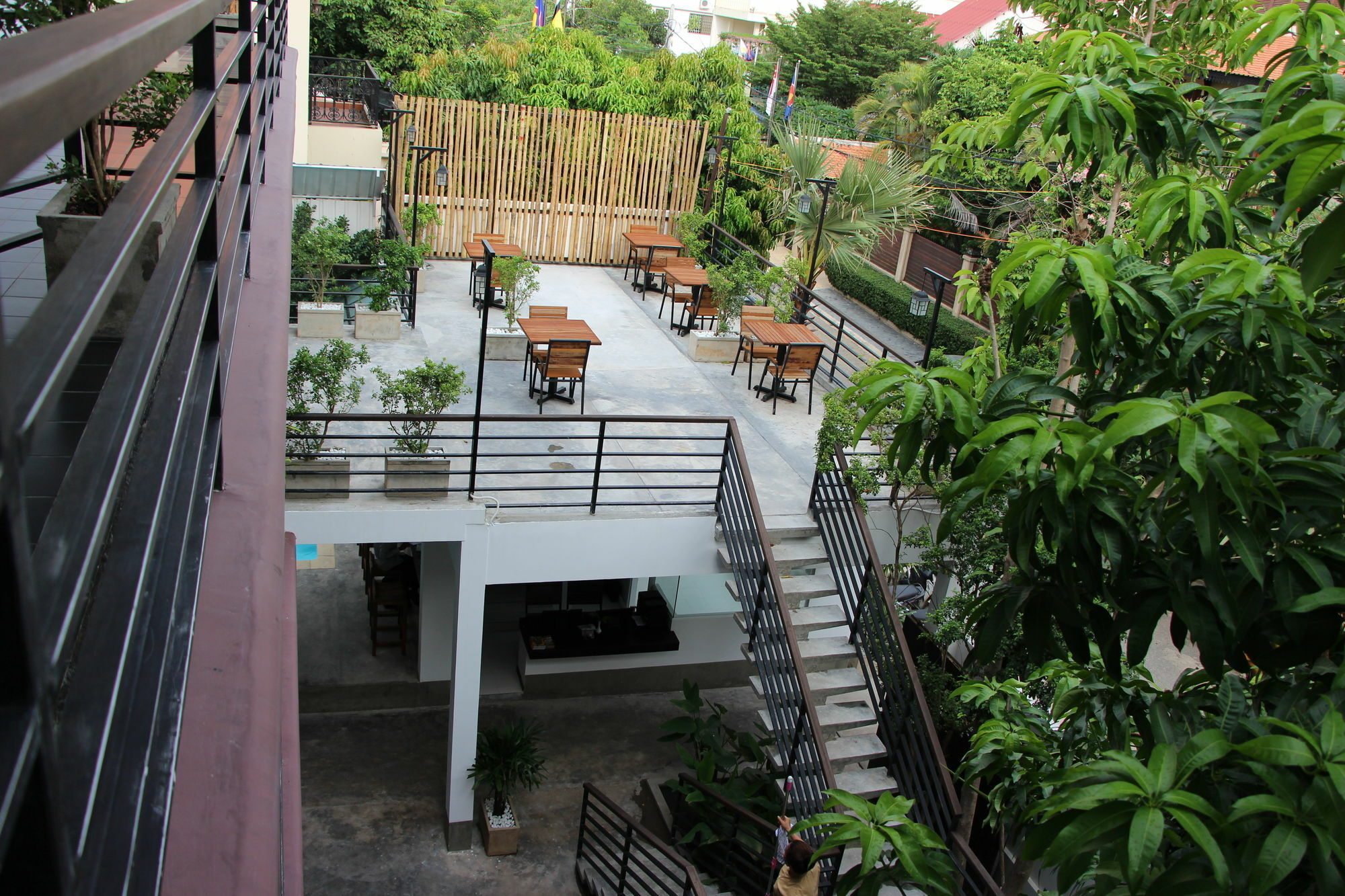 Palm Tree Boutique Hotel Phnom Penh Exterior photo